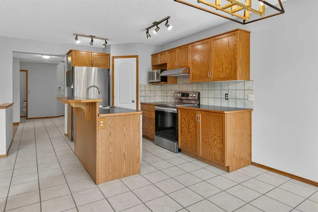 47 Mt Apex Crescent SE