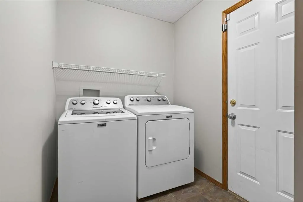 47 Mt Apex Crescent SE