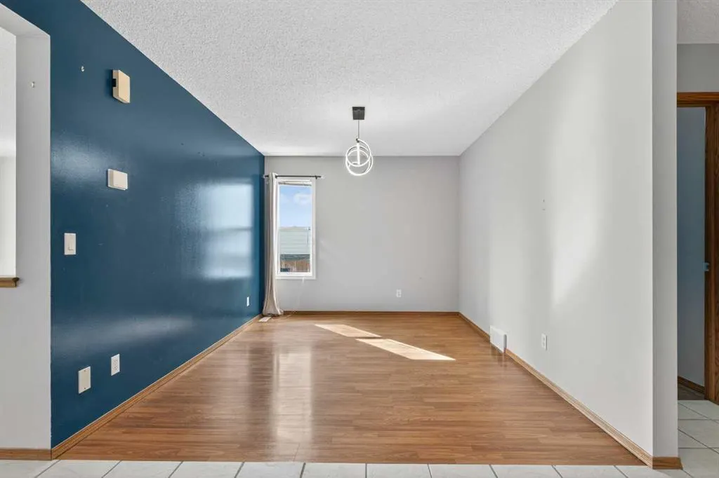 47 Mt Apex Crescent SE