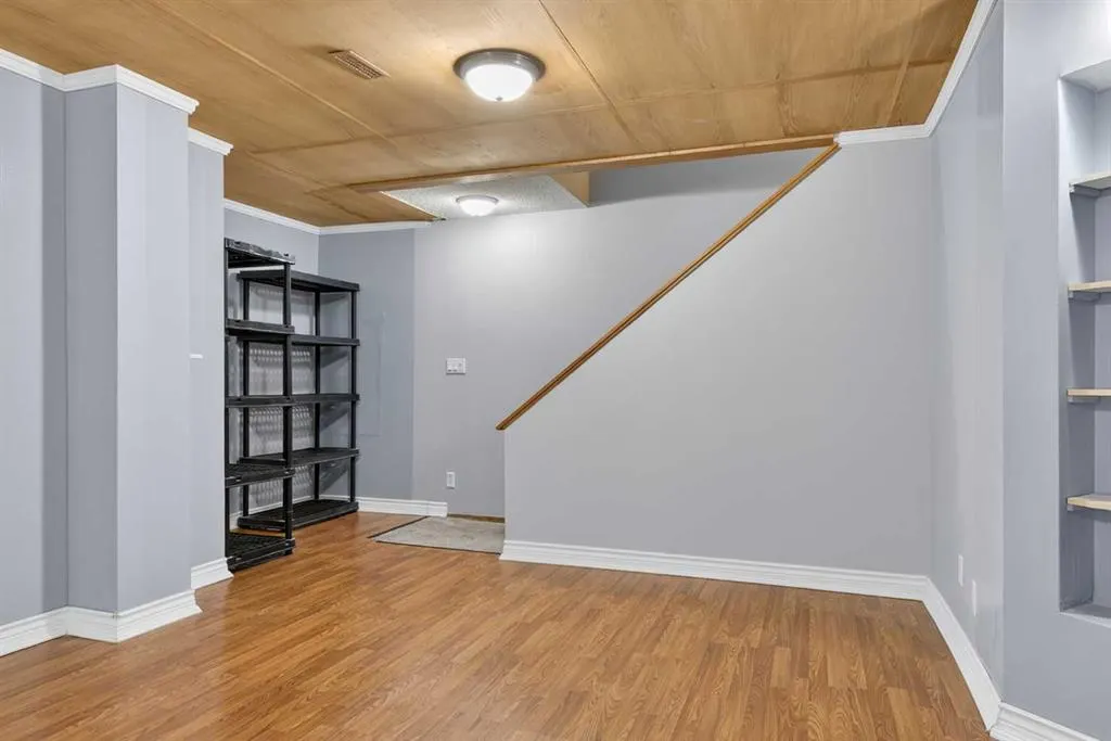 47 Mt Apex Crescent SE