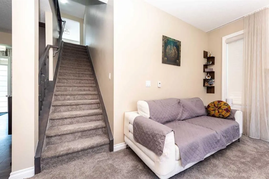 287 Baywater Way SW