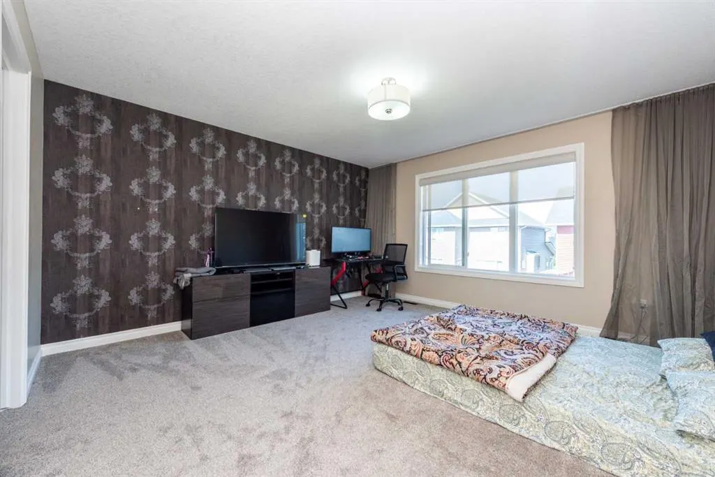287 Baywater Way SW