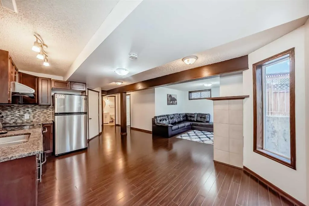 19 Bridlewood Road SW