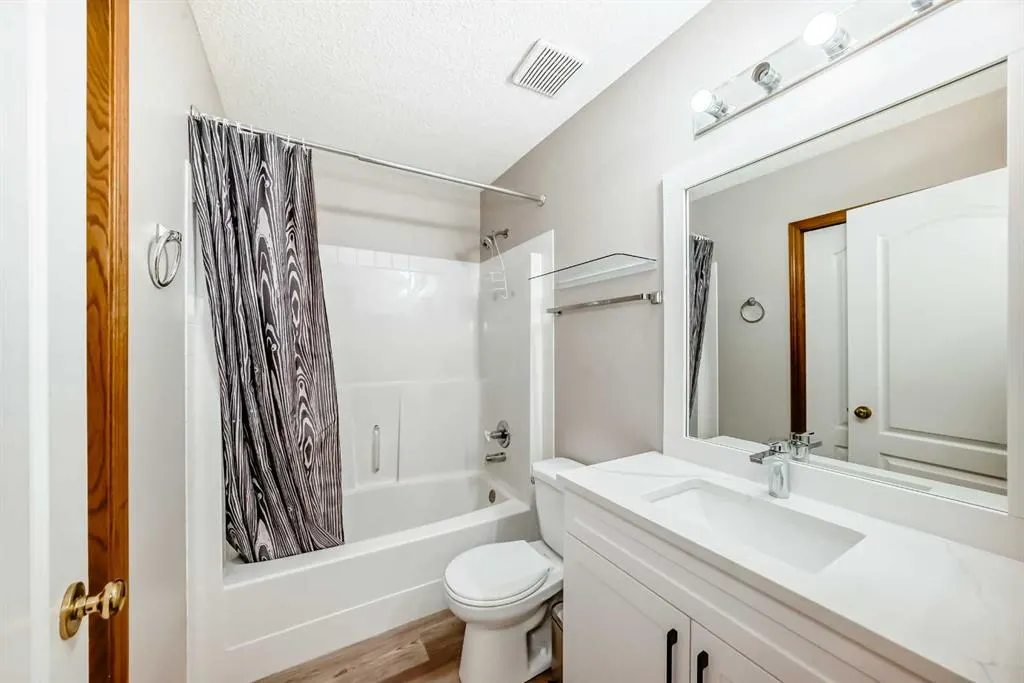 19 Bridlewood Road SW