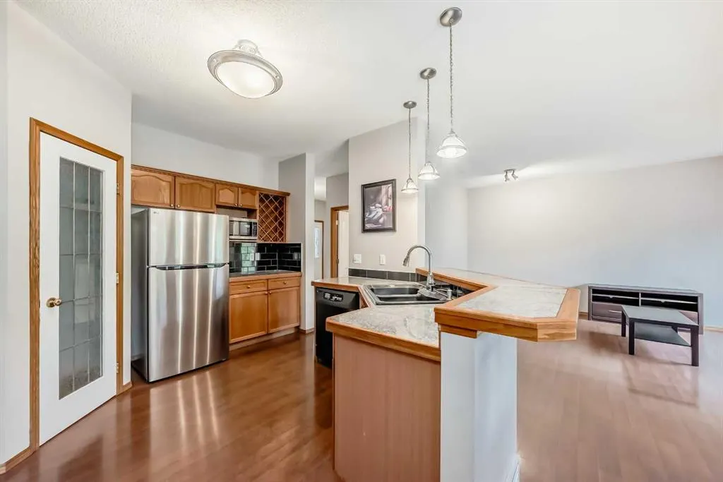 19 Bridlewood Road SW
