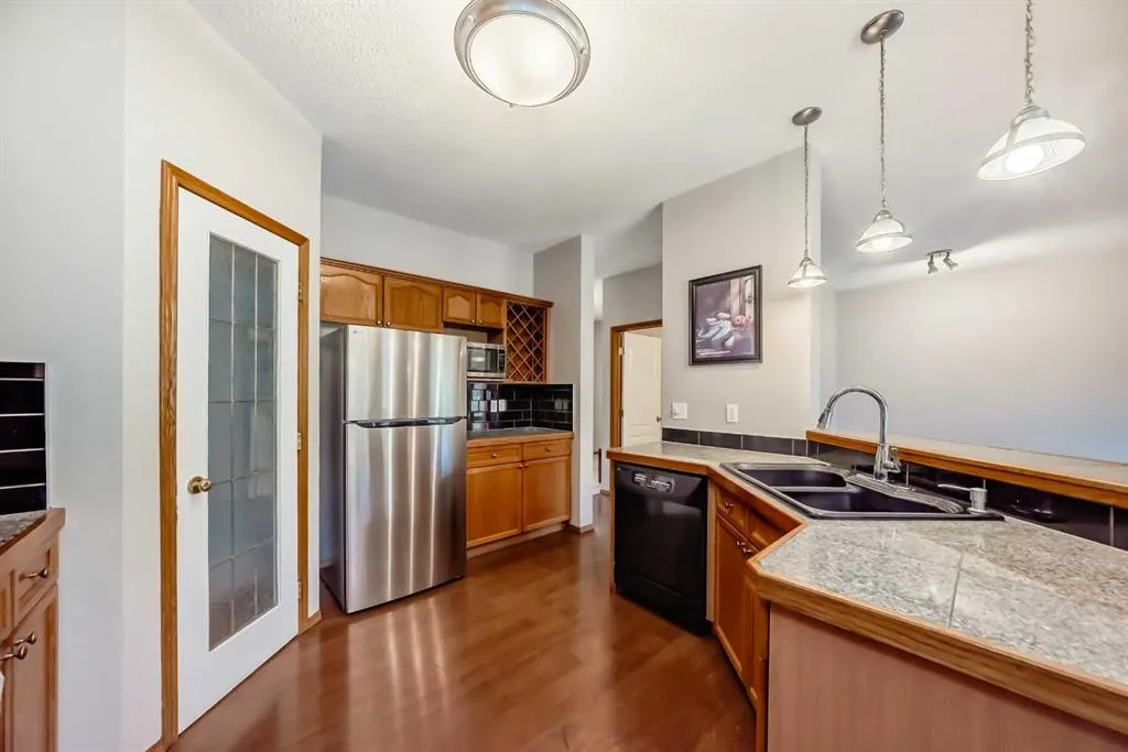 19 Bridlewood Road SW