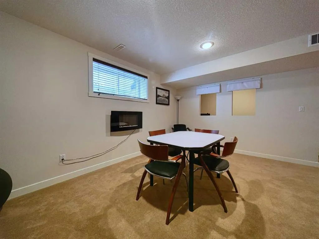 66 Crystal Green Drive