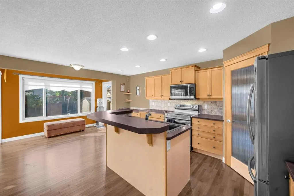 2407 Kingsland View SE