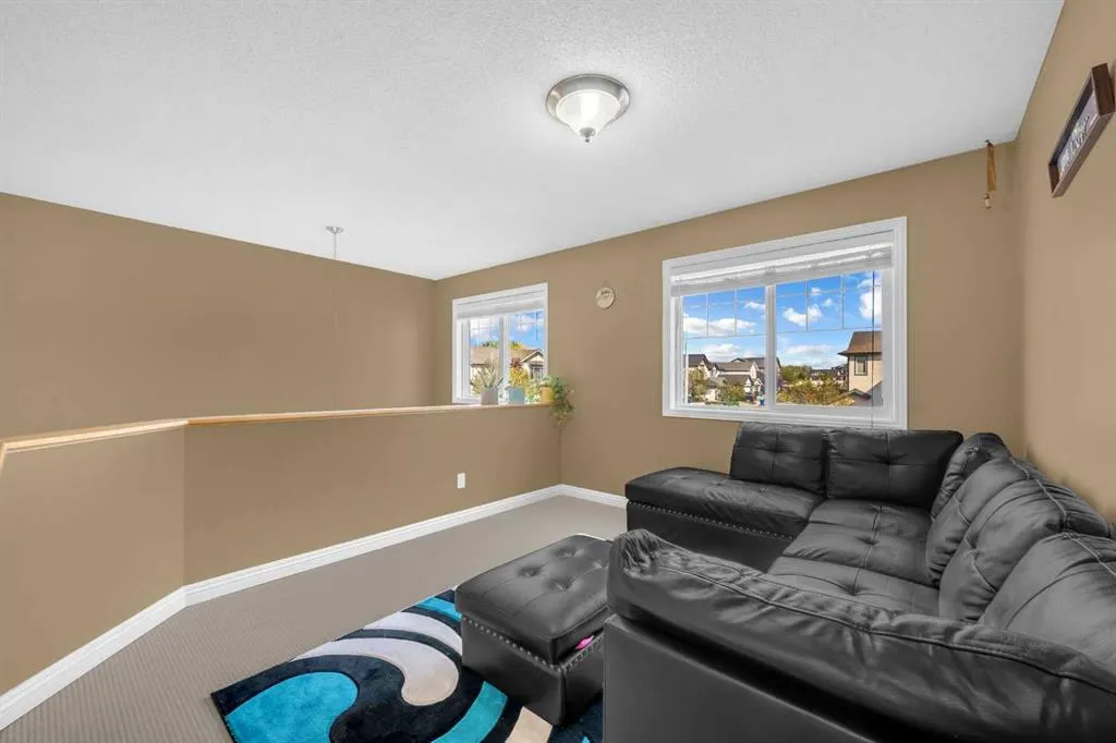2407 Kingsland View SE