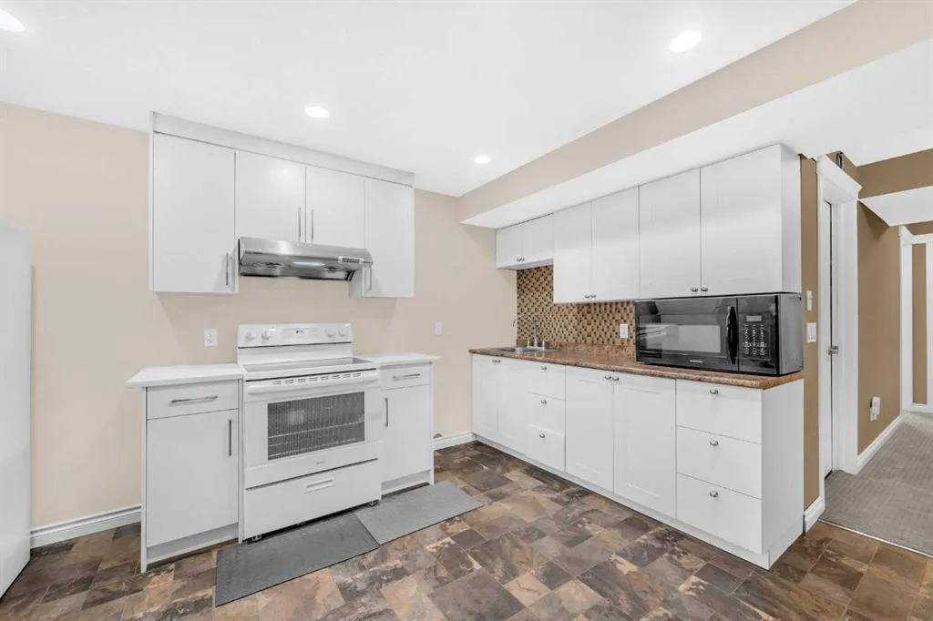 2407 Kingsland View SE