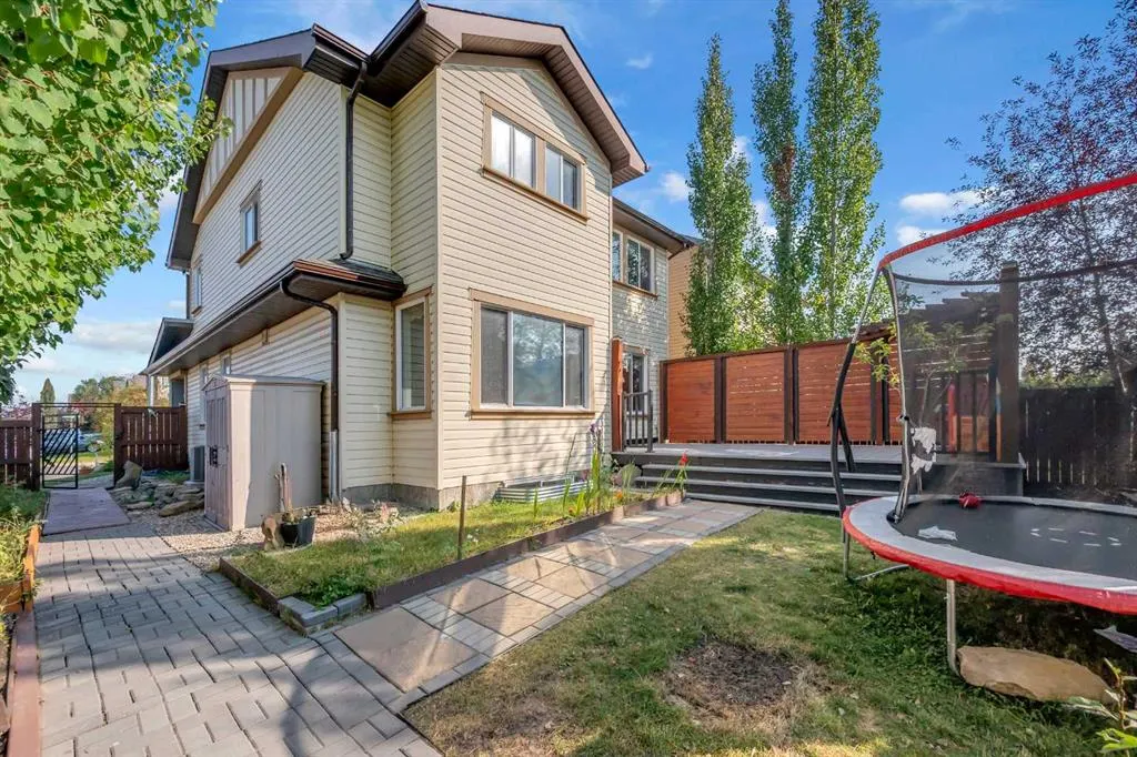 2407 Kingsland View SE