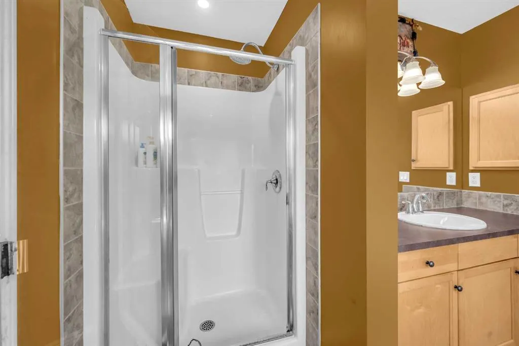 2407 Kingsland View SE