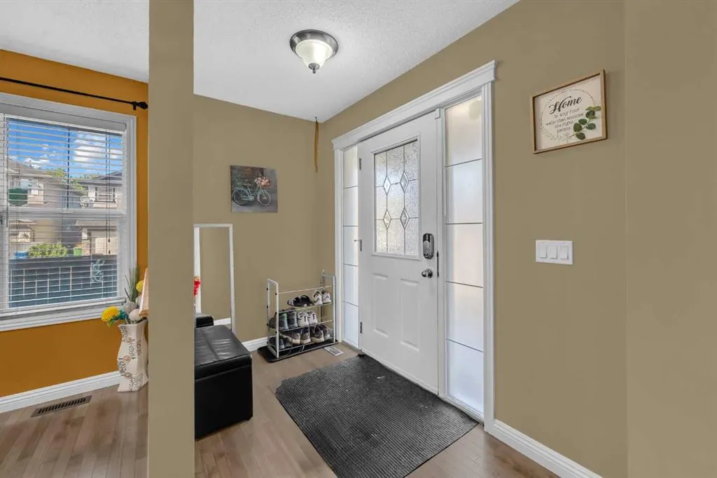 2407 Kingsland View SE