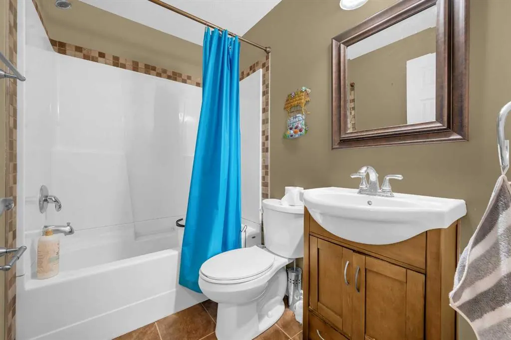 2407 Kingsland View SE