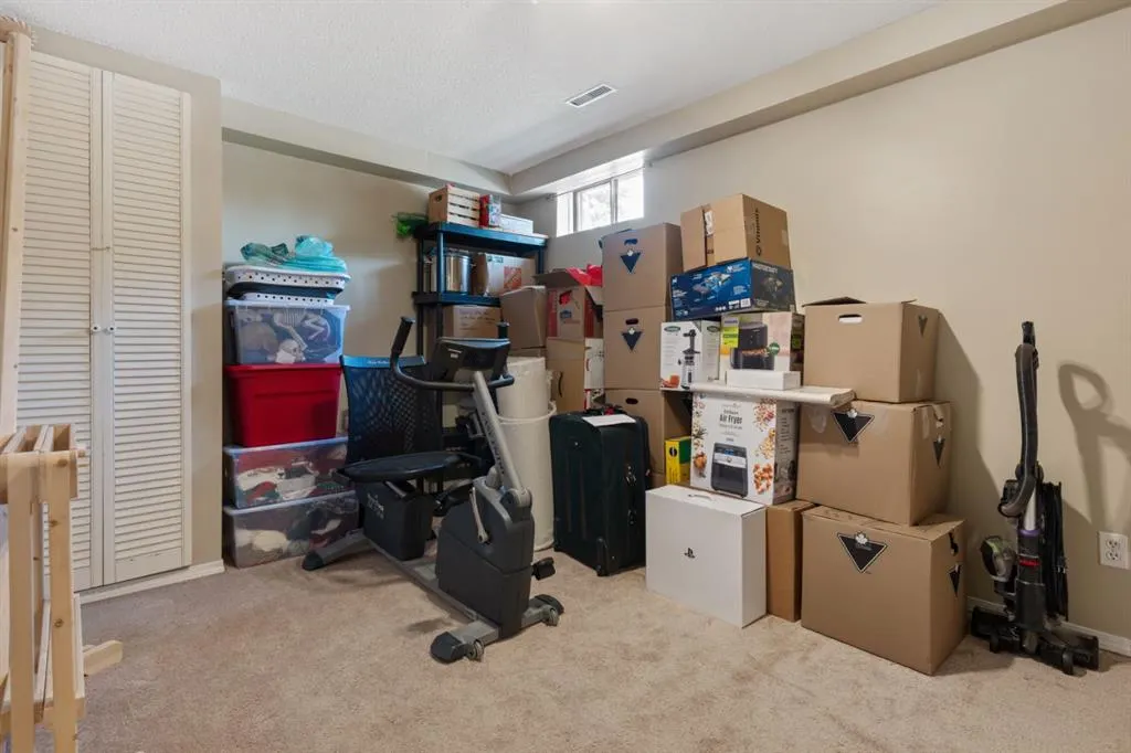 107 Northlake Lane