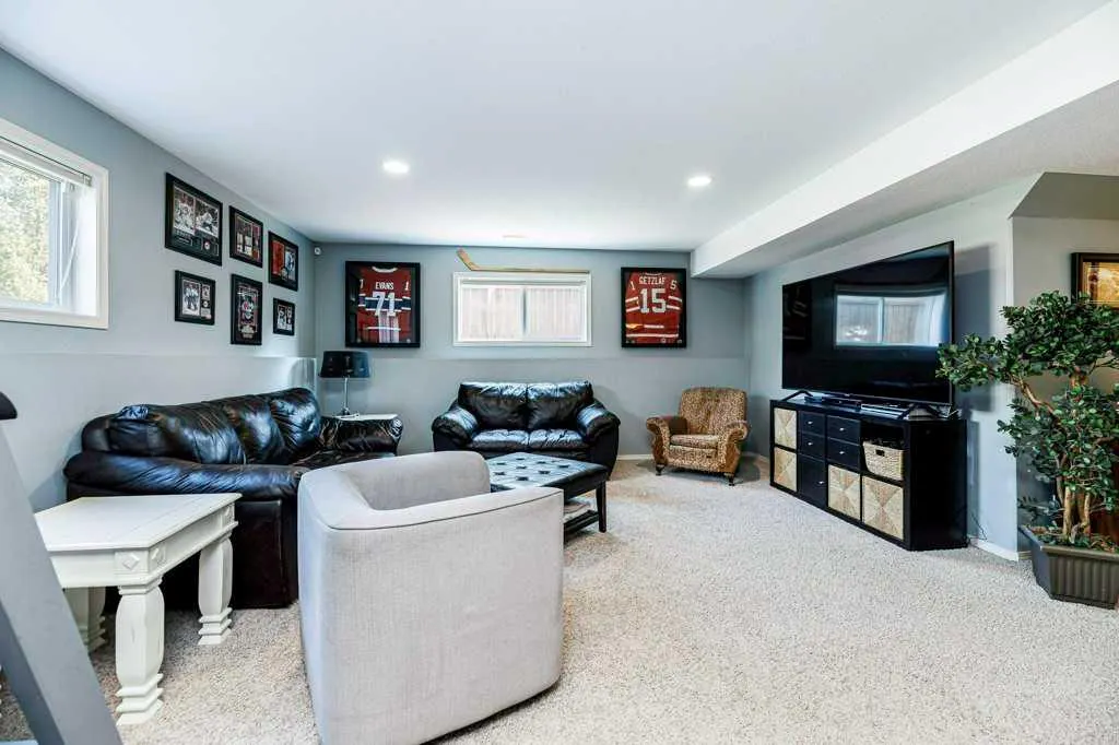 38 Eastpointe Drive