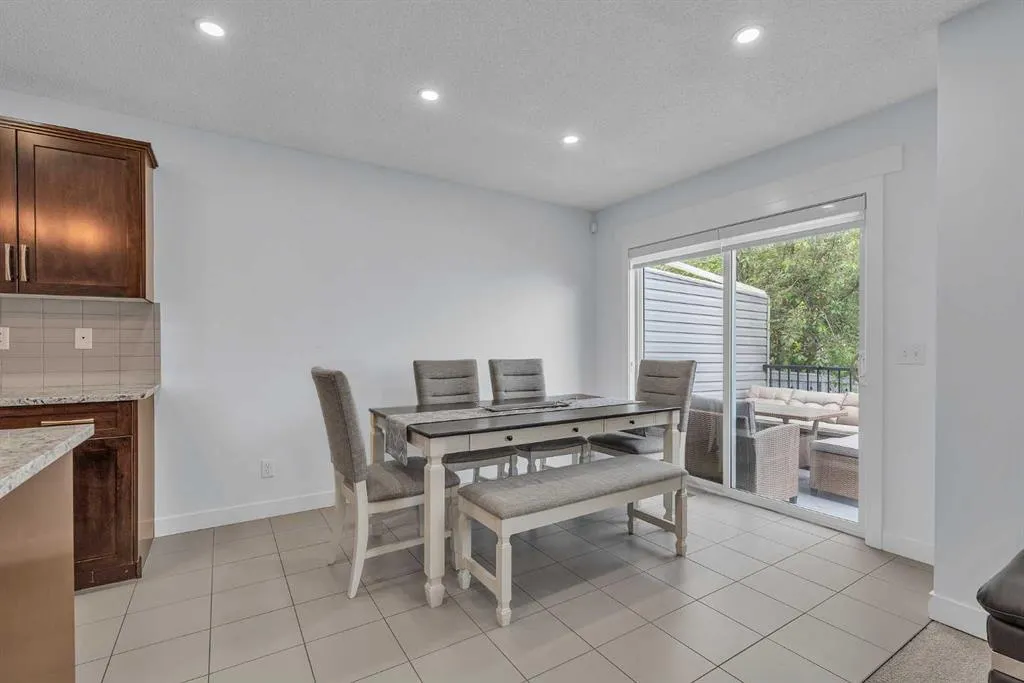 15 Kincora Crescent NW