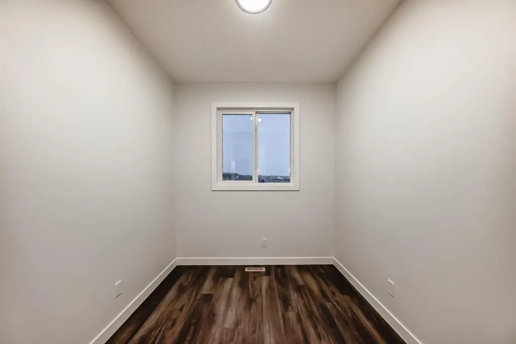 20 Lewiston View NE