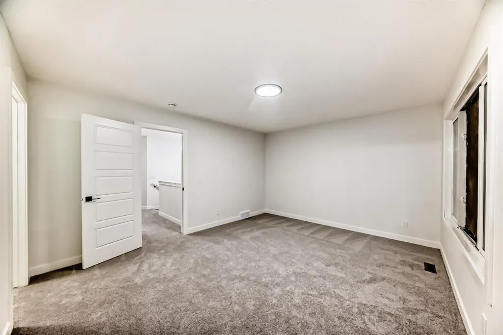 20 Lewiston View NE