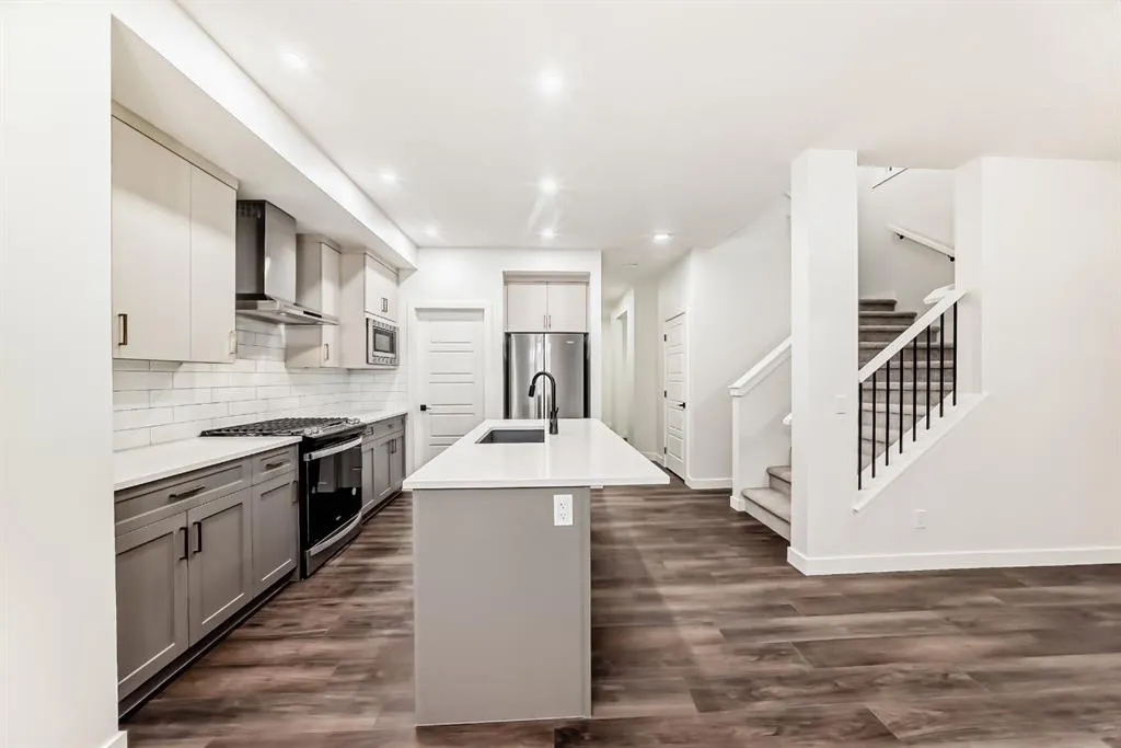 20 Lewiston View NE