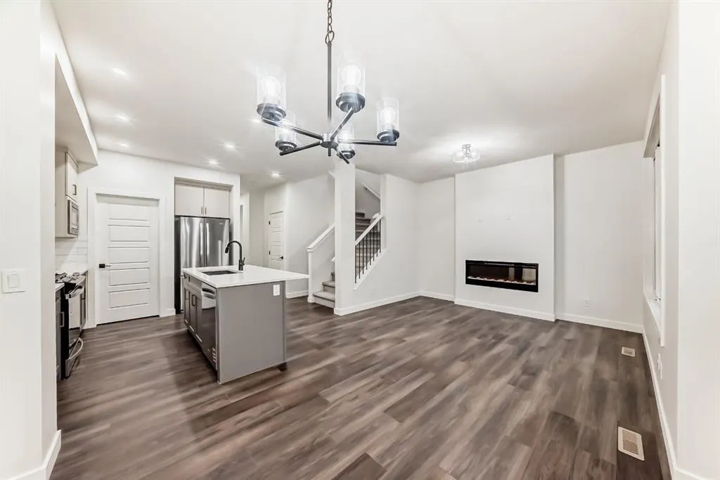 20 Lewiston View NE