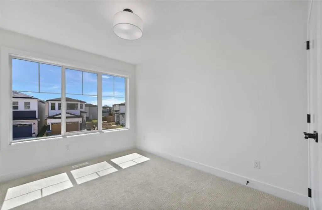 53 Walgrove Bay SE