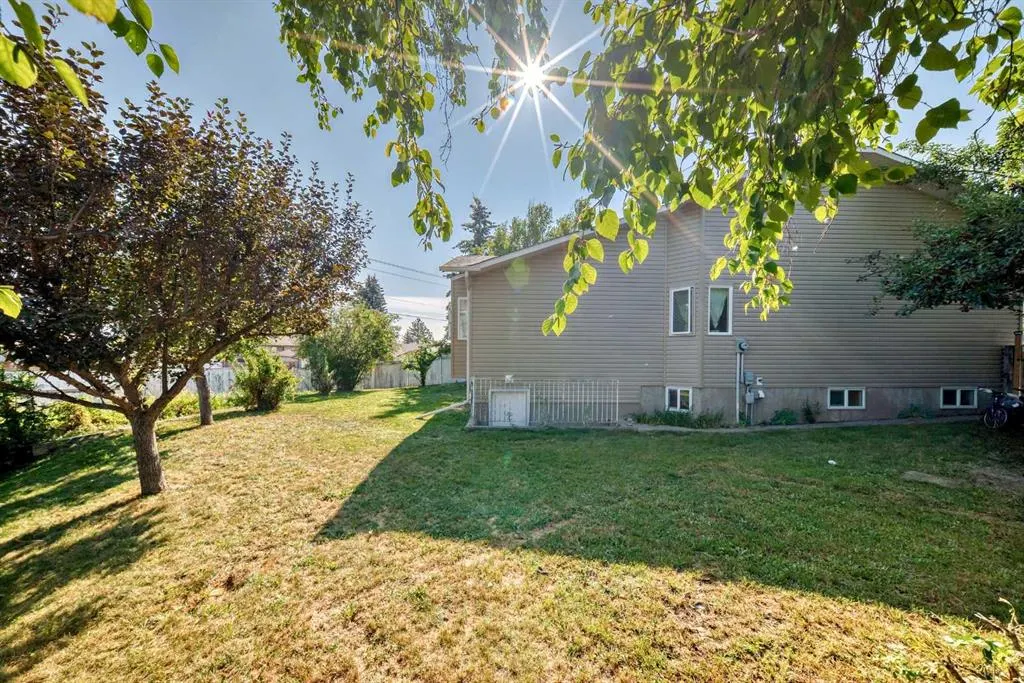 48 Fallingworth Court NE