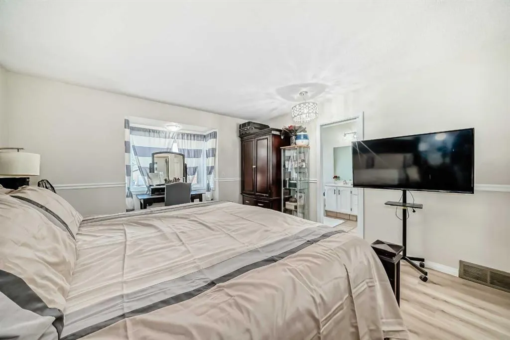48 Fallingworth Court NE