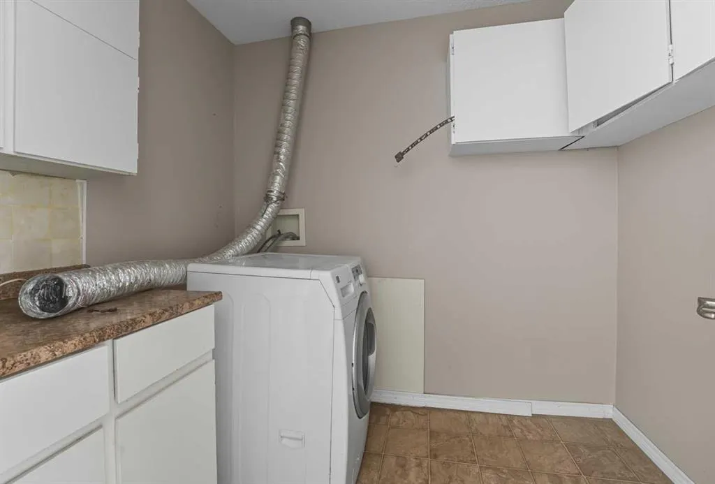25 Robinson Avenue, #205