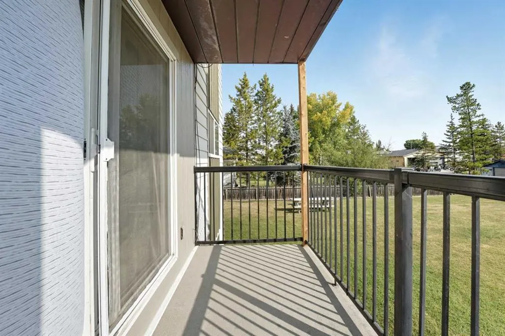25 Robinson Avenue, #205