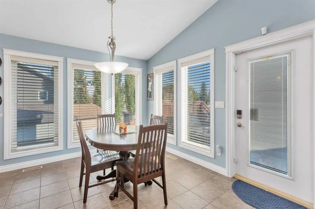 5 Heritage Drive