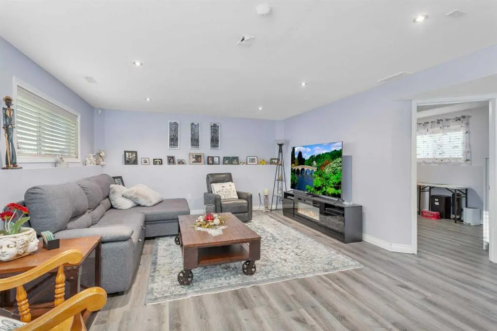 5 Heritage Drive