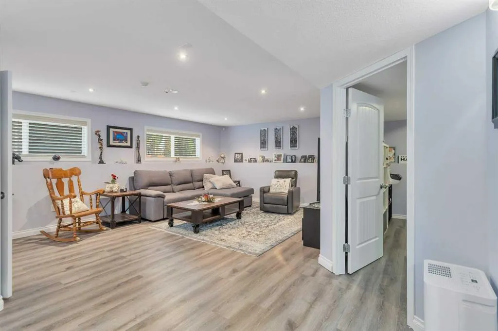 5 Heritage Drive