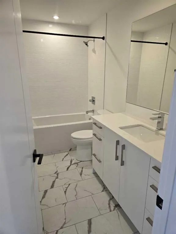 110 18a St NW, #549