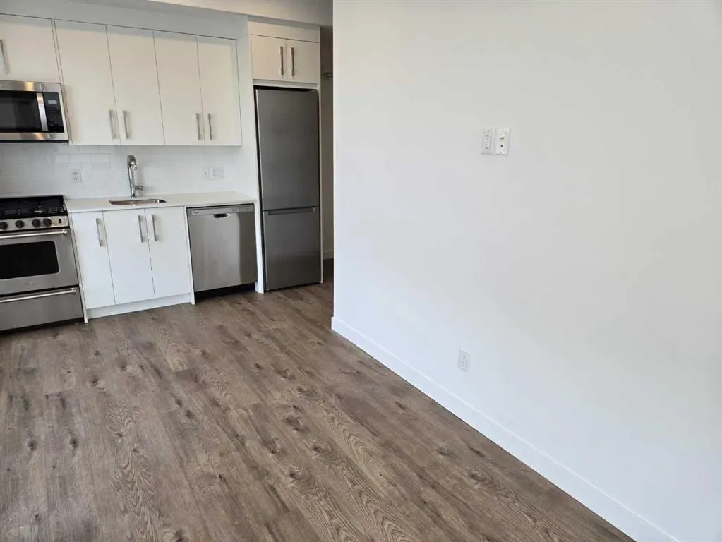 110 18a St NW, #549