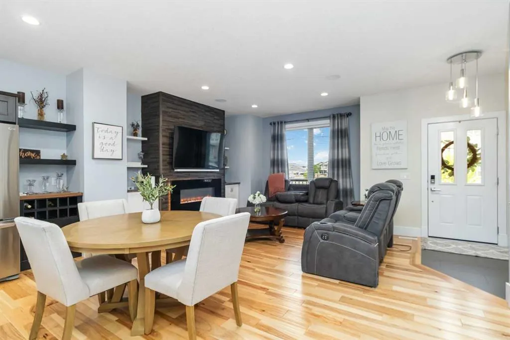 107 Merganser Crescent