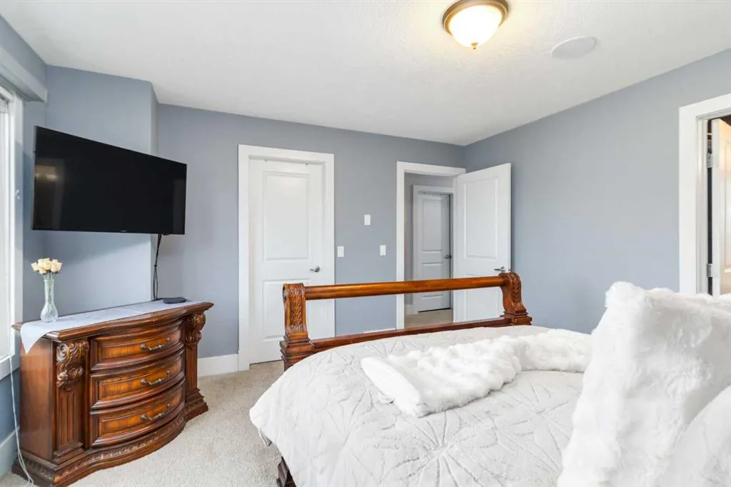 107 Merganser Crescent