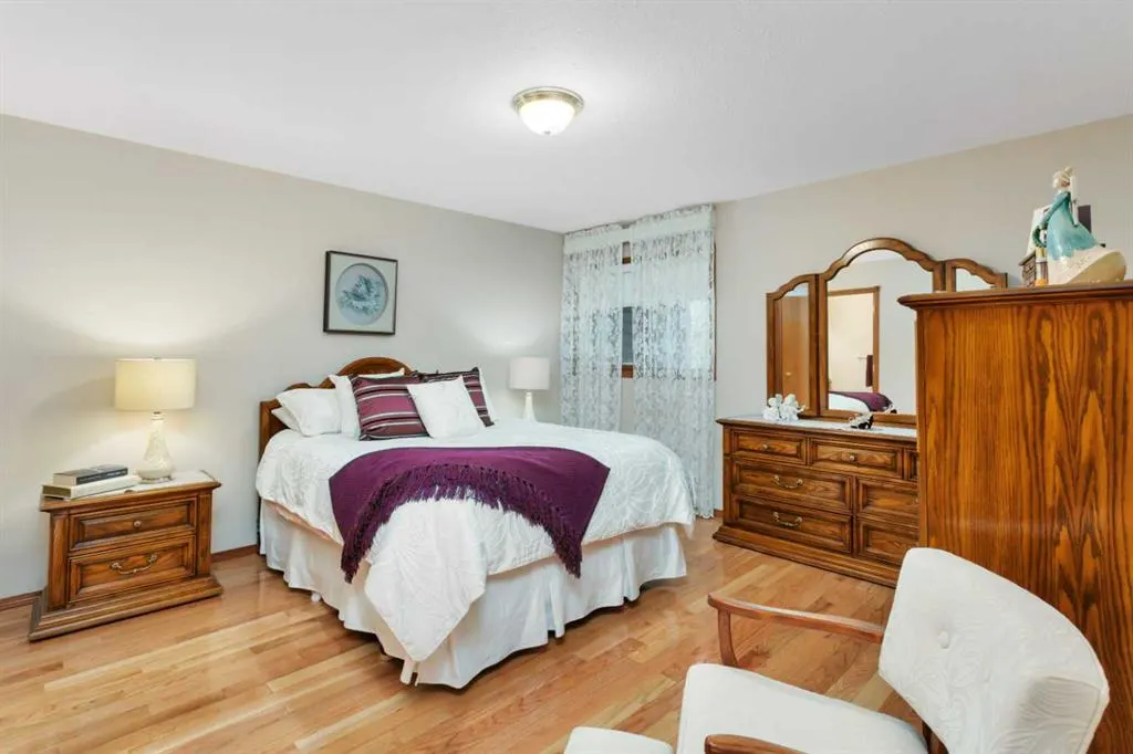 14 Andrews Close