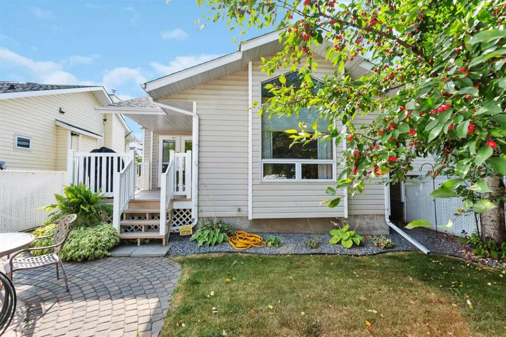 14 Andrews Close