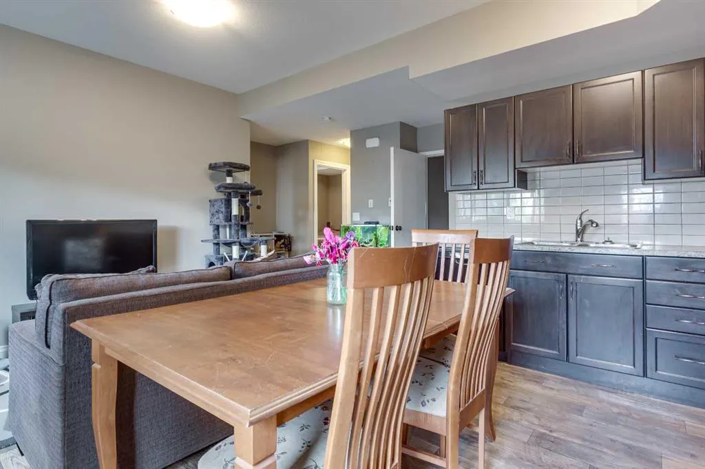 66 Truant Crescent