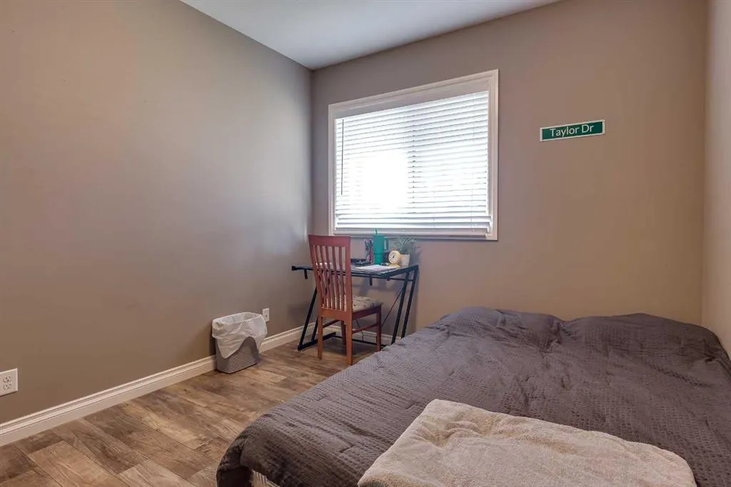66 Truant Crescent