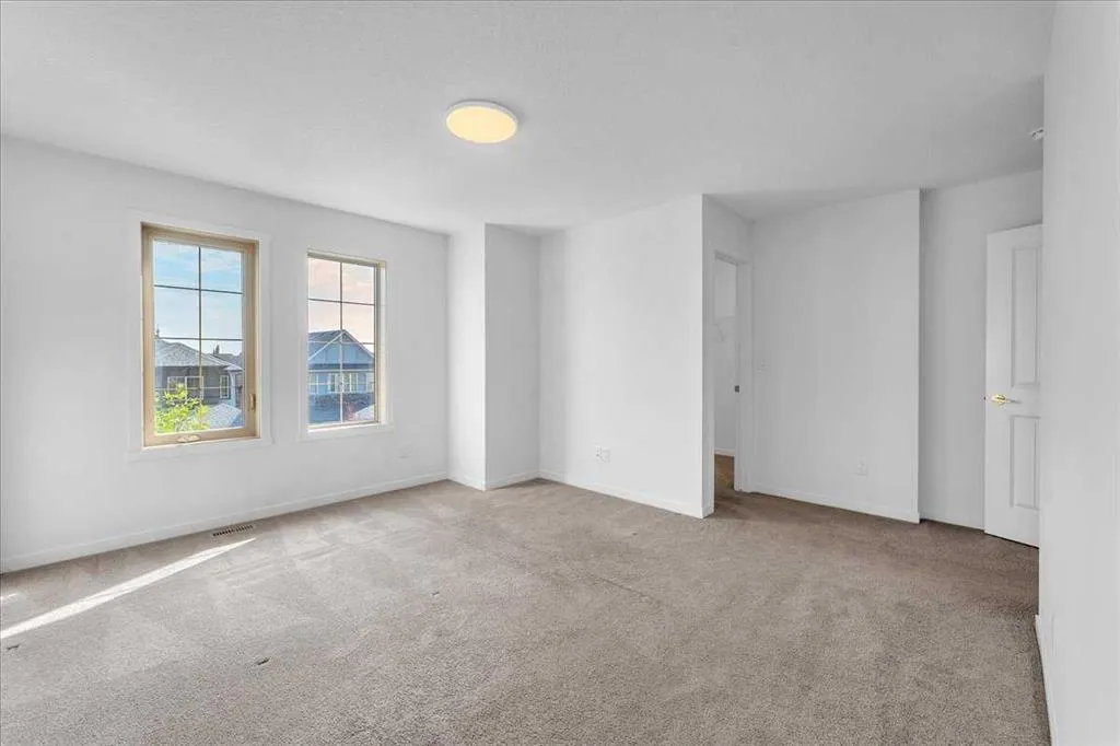 417 Legacy Boulevard SE
