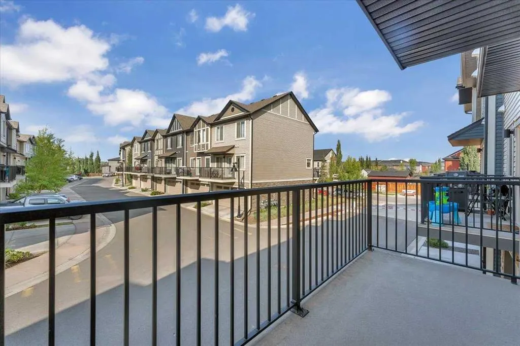 417 Legacy Boulevard SE