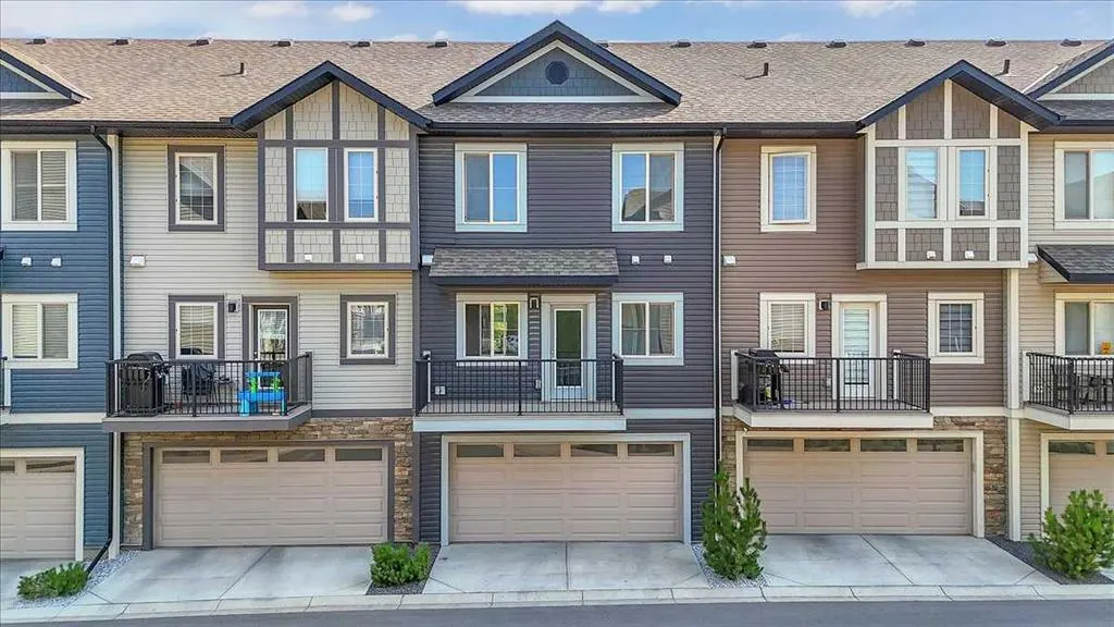 417 Legacy Boulevard SE
