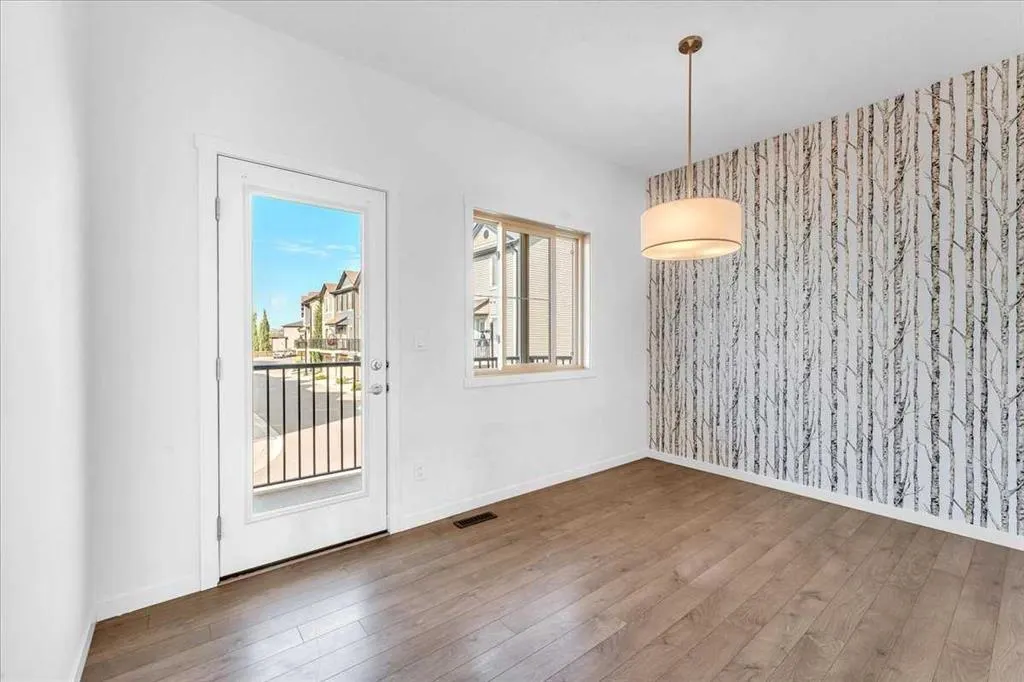 417 Legacy Boulevard SE