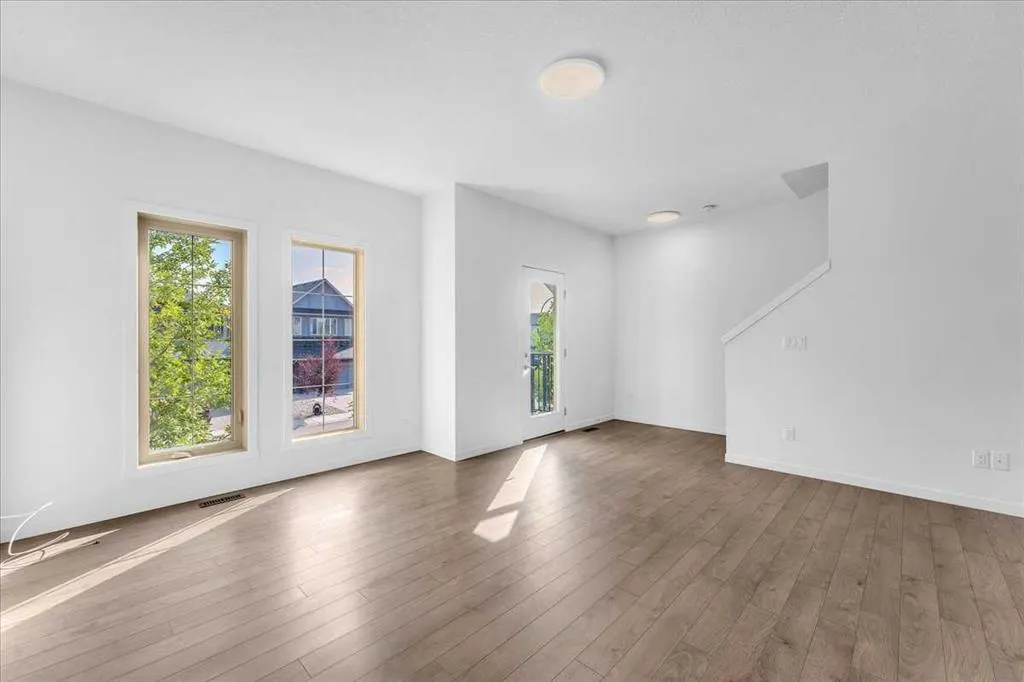 417 Legacy Boulevard SE