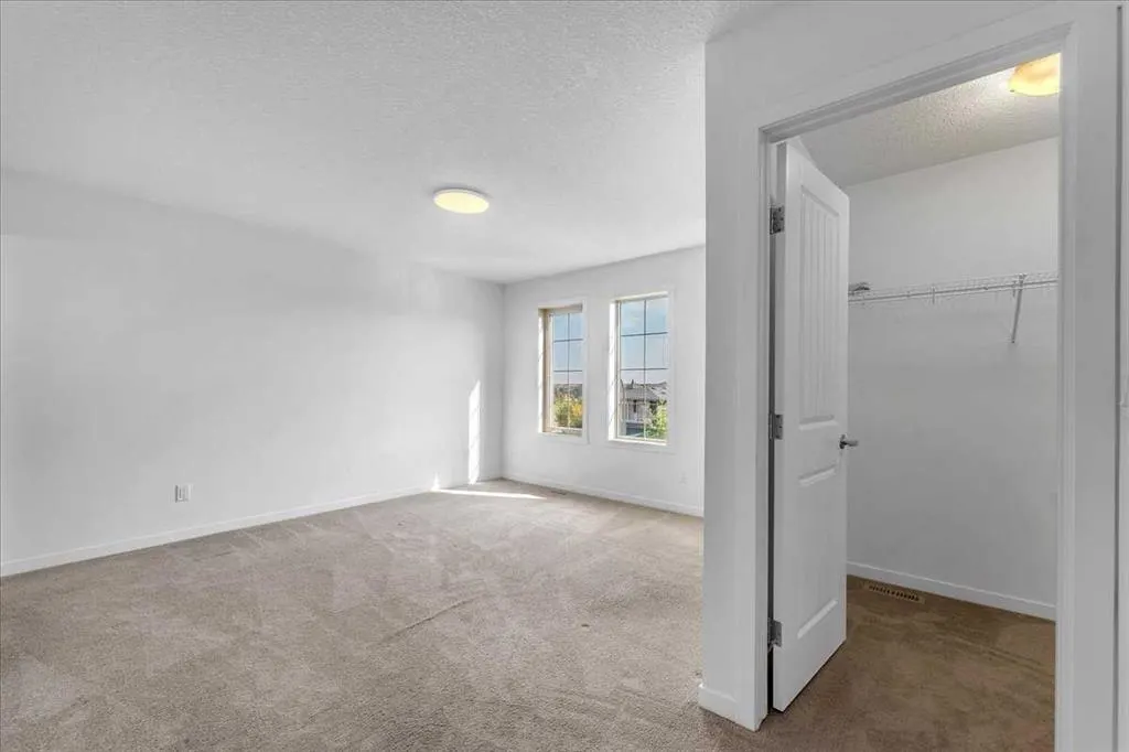 417 Legacy Boulevard SE