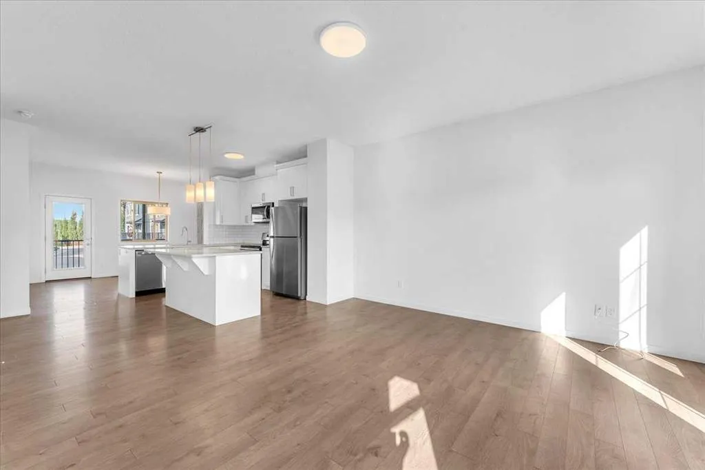 417 Legacy Boulevard SE