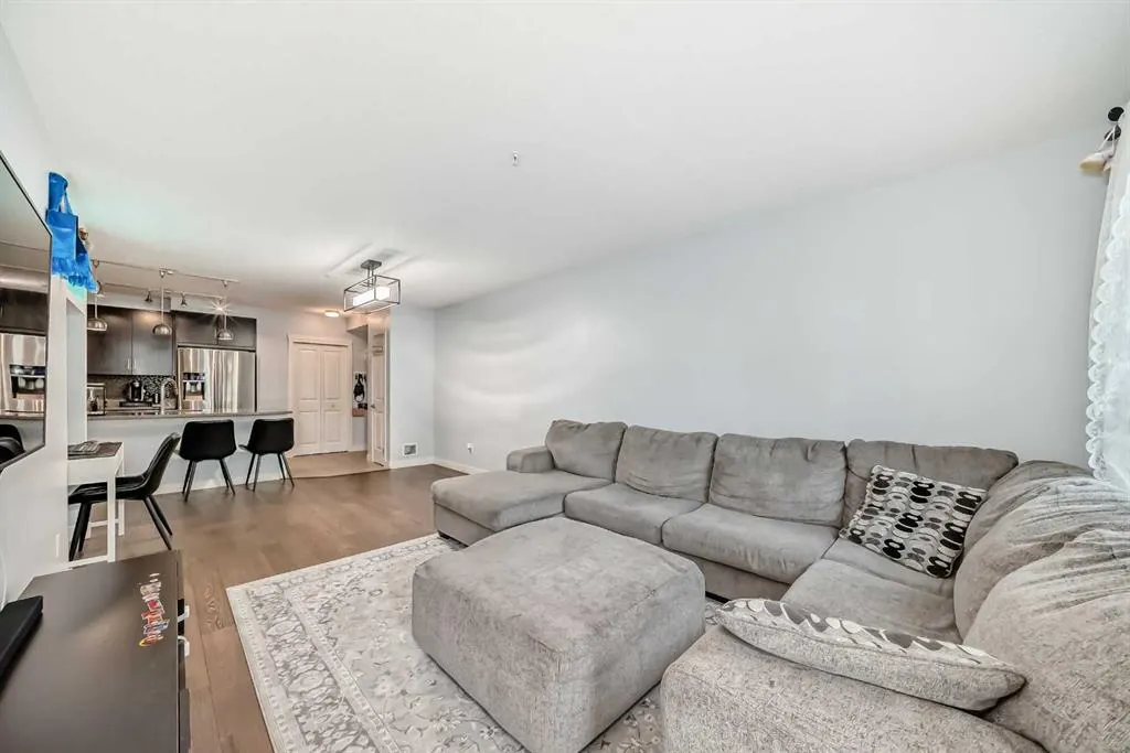 25 Auburn Meadows Avenue SE, #111