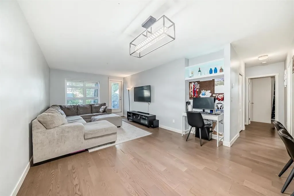 25 Auburn Meadows Avenue SE, #111